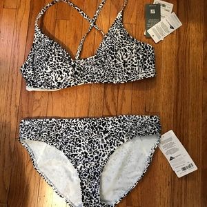 Athleta swimsuit. Never worn